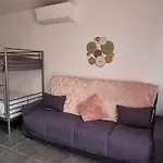 D'hotes Le Cocon De Lily Oda ve Kahvaltı