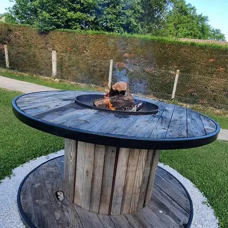 D'hotes Le Cocon De Lily Bed and Breakfast