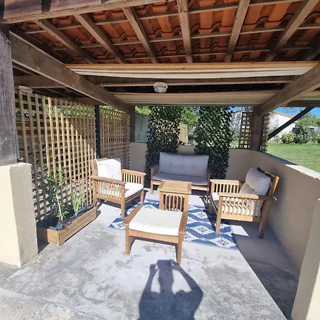 D'hotes Le Cocon De Lily Bed and Breakfast 3*