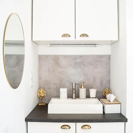 D'hotes Le Cocon De Lily Bed and Breakfast